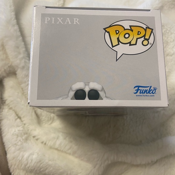 Funko Pop. Monsters. Yeti 1157 - Picture 3 of 7